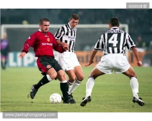 曼晚：阿马德可胜任右翼卫位置，但曼联需再引进一名左翼卫